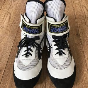 MMA & Boxing shoes size 11 MAIN EVENT